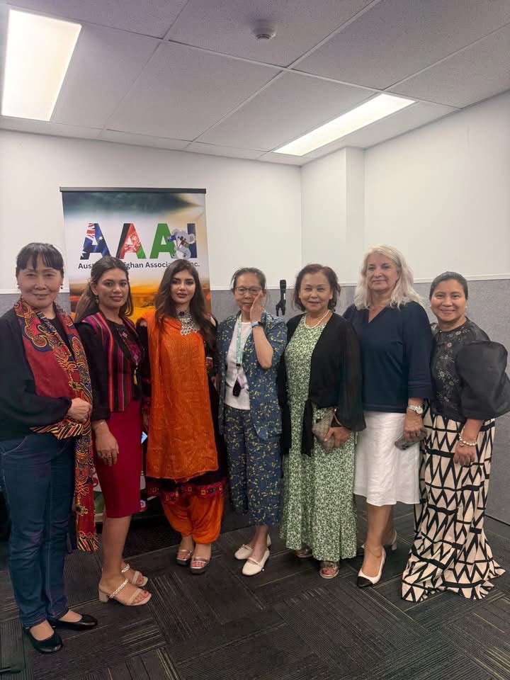 AAAI multicultural group photo